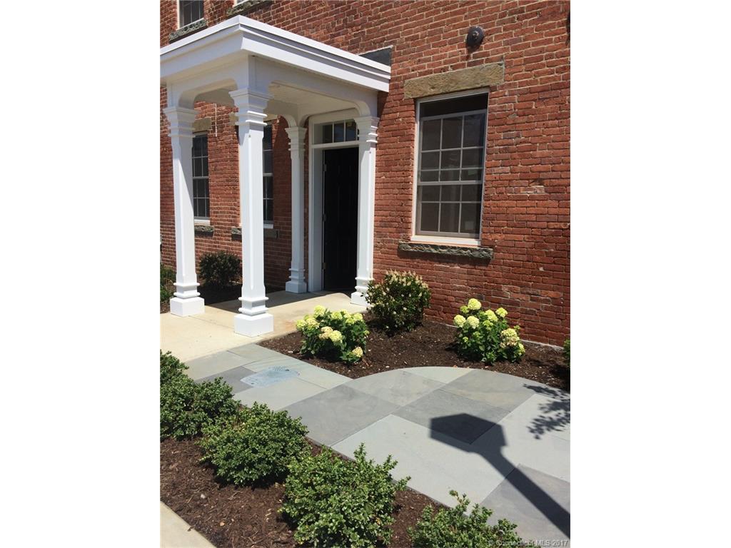 66 High St #6