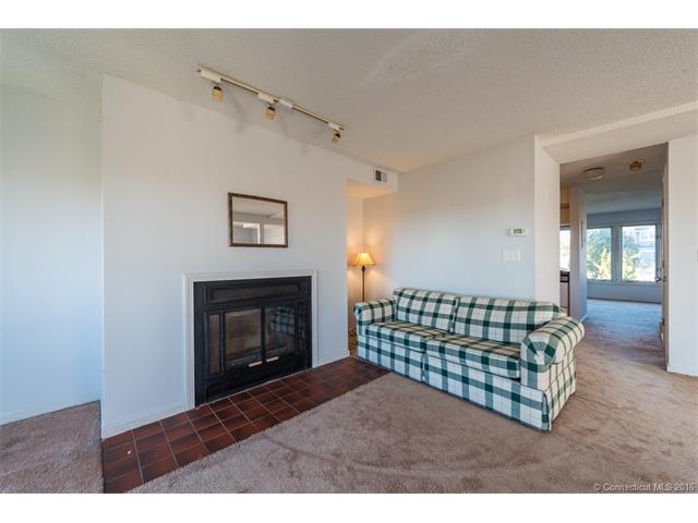 80 Seaview Ter #11