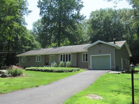 1053 E Pond Meadow Rd