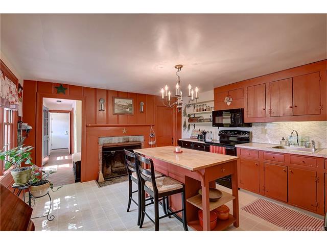 For Sale: 15 Jones Hollow Rd Marlborough, CT 06447