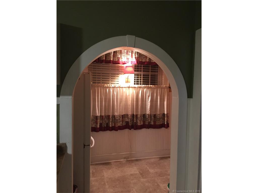 51 Heine Ave