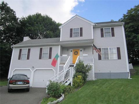 55 Walt Dr