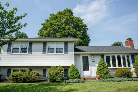 55 Walt Dr