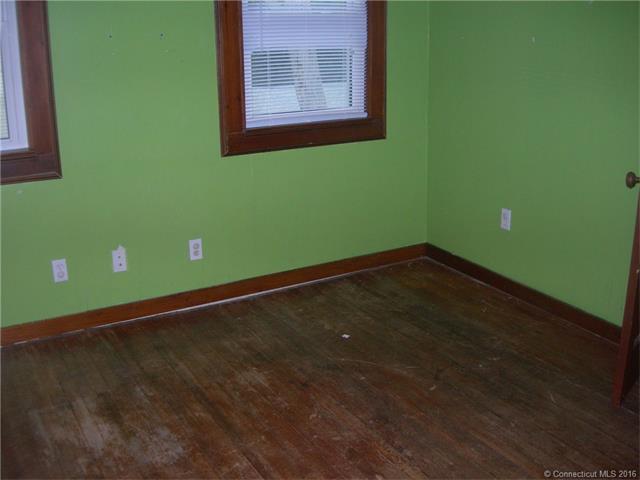 141 Fowler Ave Ext