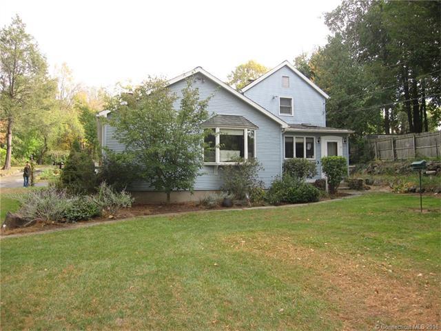 637 W Main St