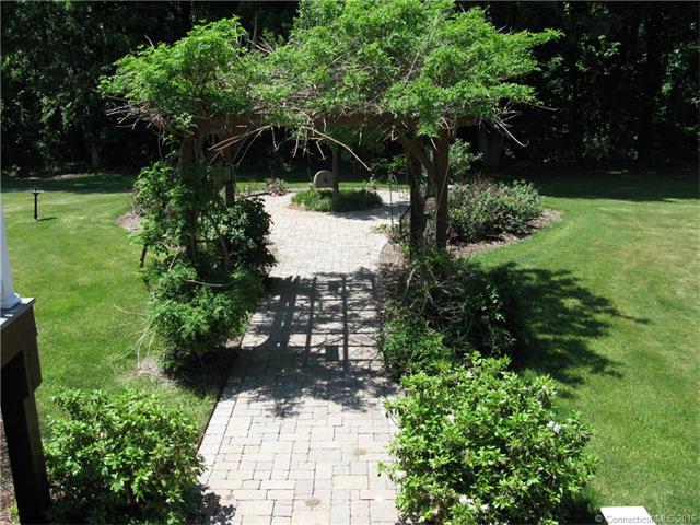 For Sale: 96 Whisper Wind Rd Middlefield, CT 06455