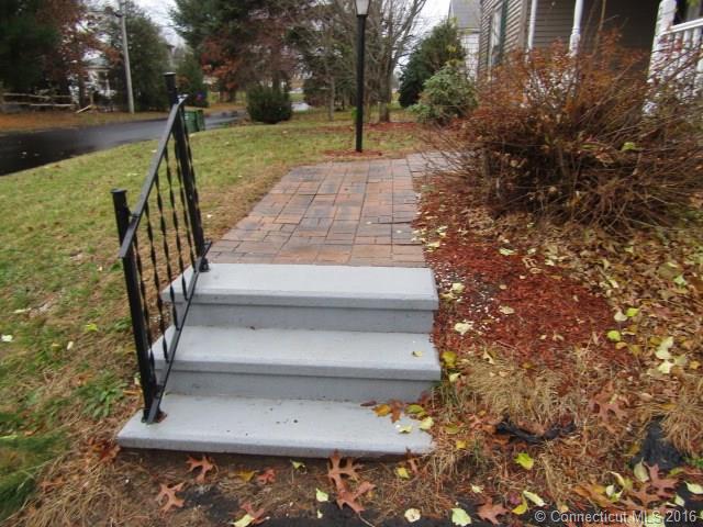 28 Hillcrest Ave