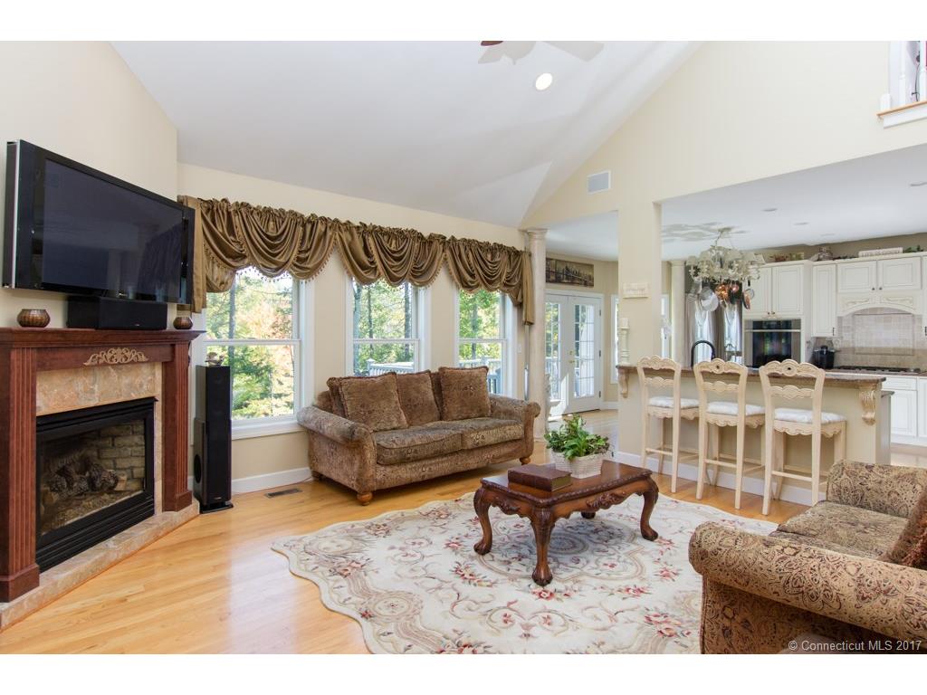 359 Four Rod Rd