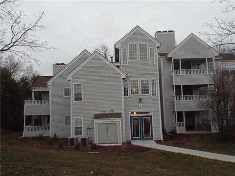 3 Forest Glen Cir #9