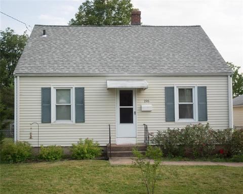 672 E Main St