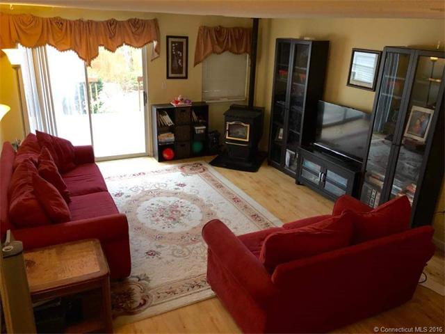 182 Rising Trail Dr #APT 182 Middletown, CT 06457
