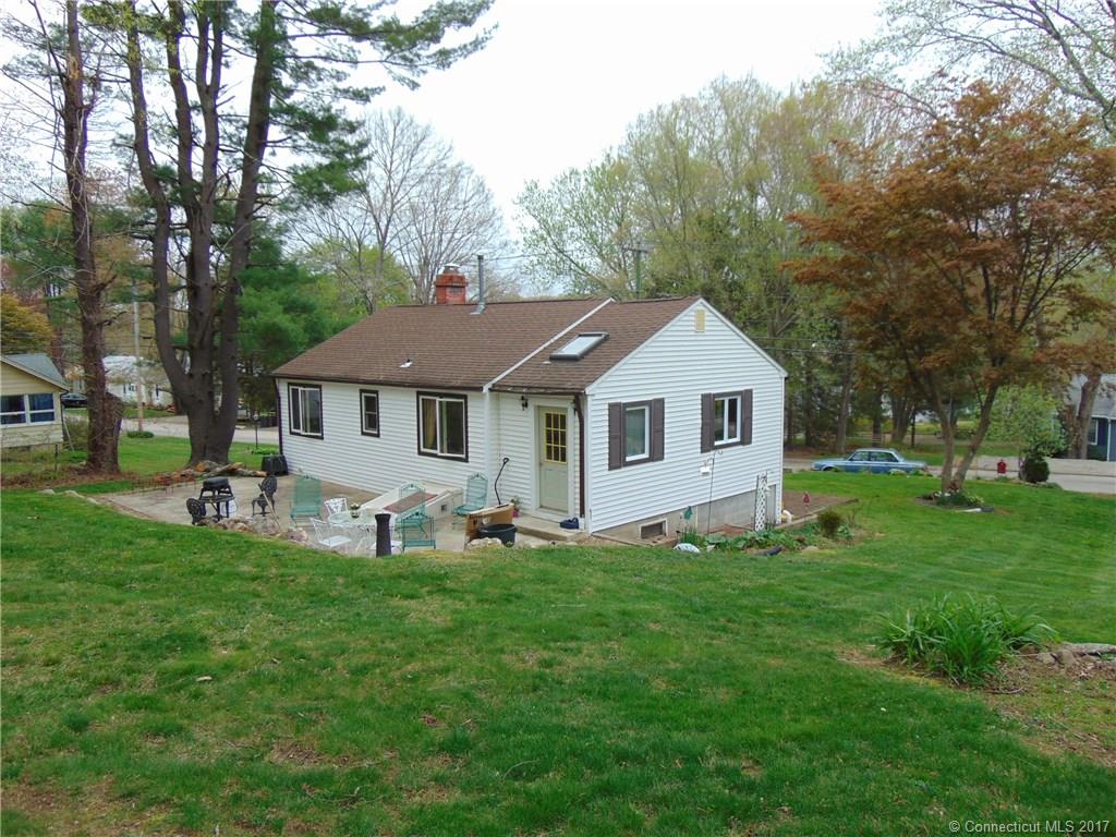 74 Standish Rd