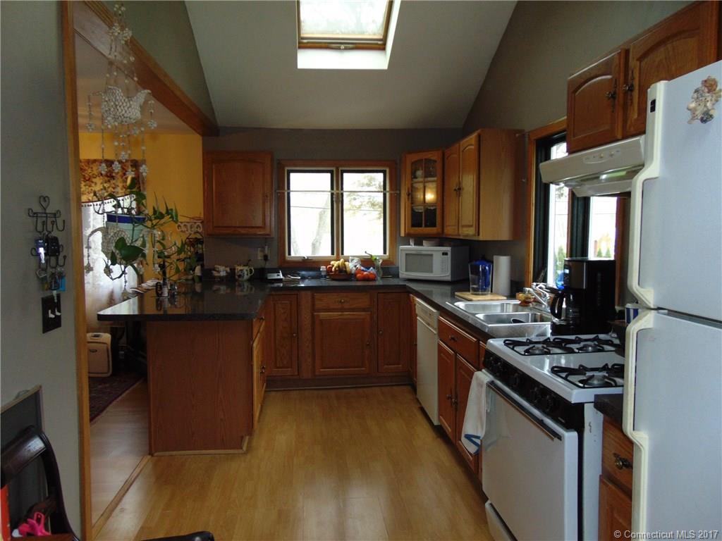74 Standish Rd