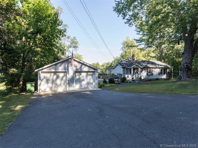 27 Botsford Hill Rd