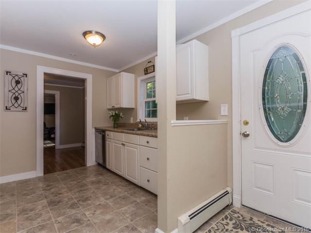 27 Botsford Hill Rd