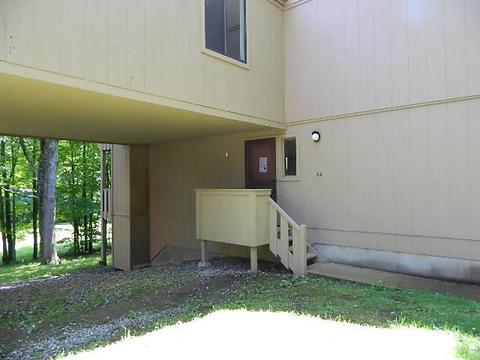 2555 Boston Post Rd