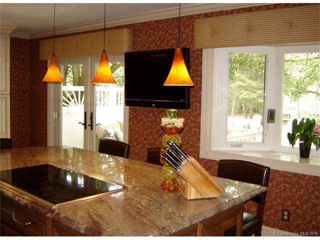 119 Walnut Ln, Northford CT 06472