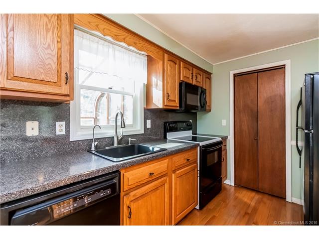 1 Barret Ln