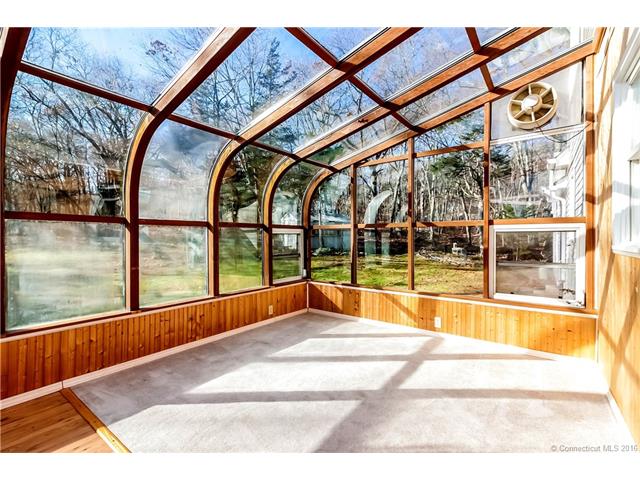 1 Barret Ln