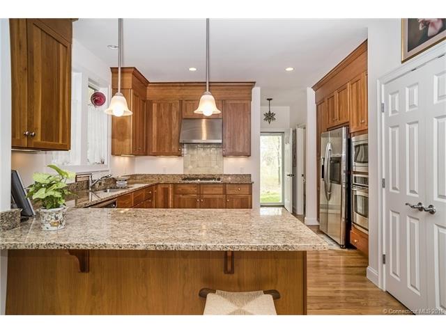 For Sale: 81 Coulter St #APT 13 Old Saybrook, CT 06475