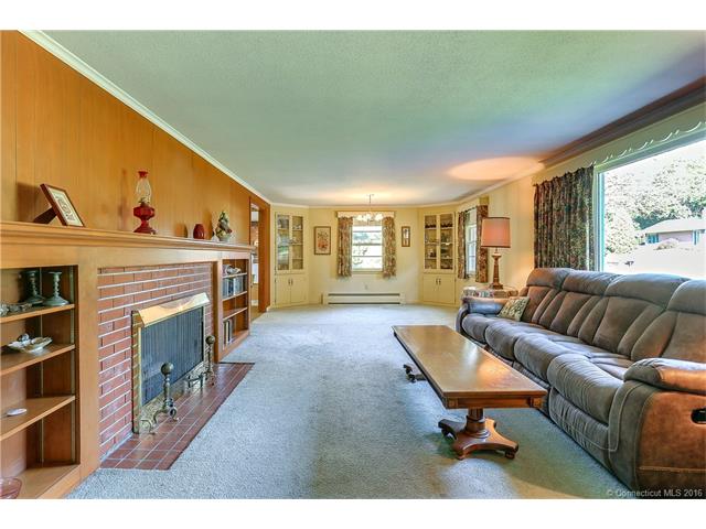 11 Scenic Dr
