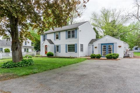 33 Janet Dr