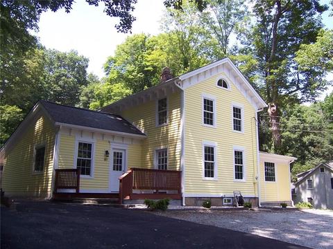 3 Goodyear Rd