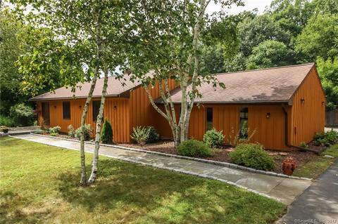 6 Lakeview Ter