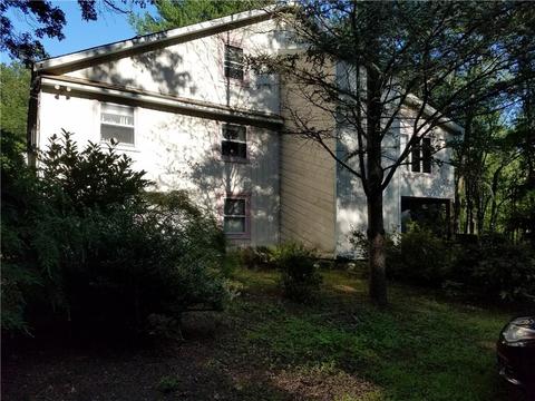 76 Nichols Ave