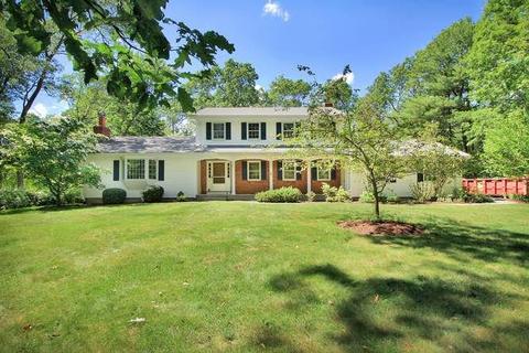 76 Nichols Ave