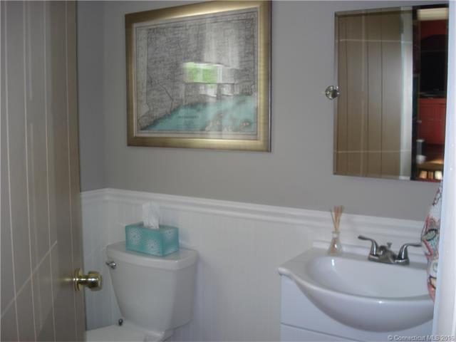 For Sale: 50 Daybreak Ln Shelton, CT 06484