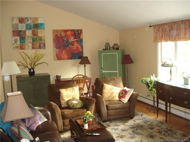 For Sale: 50 Daybreak Ln Shelton, CT 06484