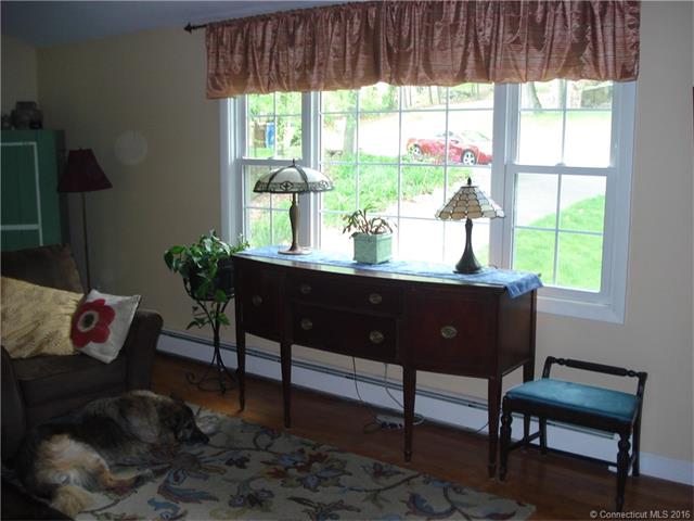 For Sale: 50 Daybreak Ln Shelton, CT 06484