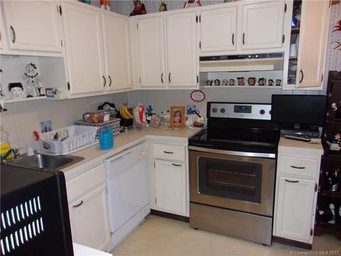 419 Heritage Vlg #C