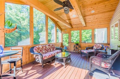 60 Low Bridge Rd