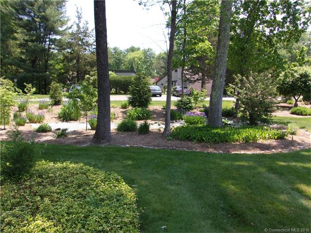 For Sale: 798 Heritage Vlg #APT C Southbury, CT 06488