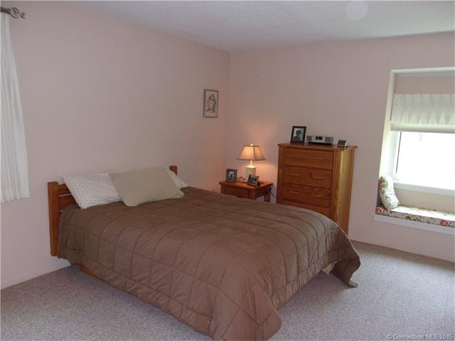 For Sale: 798 Heritage Vlg #APT C Southbury, CT 06488