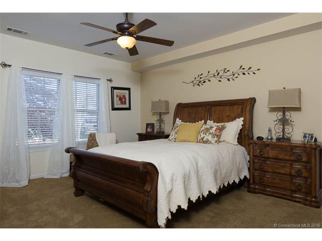 452 Heritage Rd #102