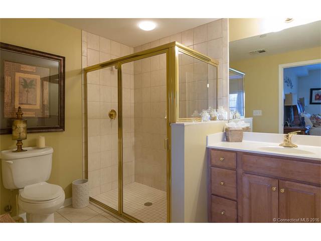 452 Heritage Rd #102