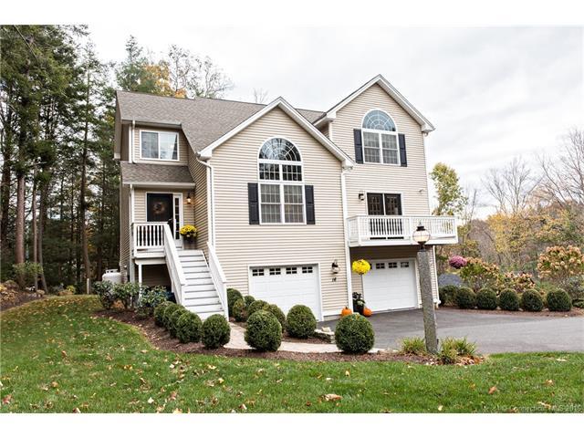 16 Hemlock Ridge Rd