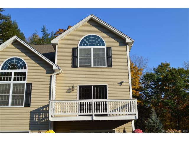 16 Hemlock Ridge Rd