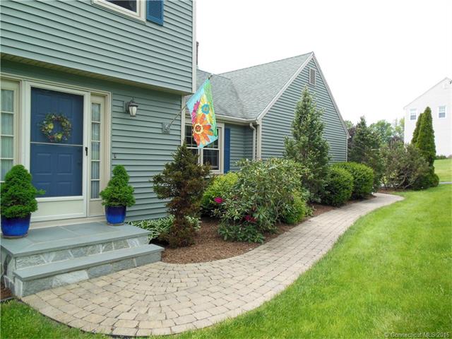 For Sale: 7 Susan Dr Wallingford, CT 06492