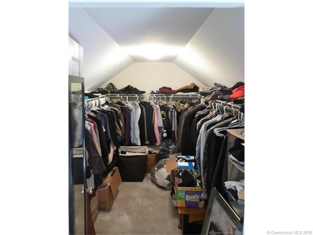 For Sale: 2 Bull Ave #APT B8 Wallingford, CT 06492
