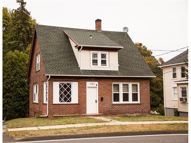 782 Center St