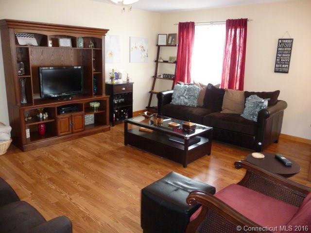 64 Staffordshire Commons Dr #64