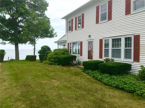 33 Chapman Ave