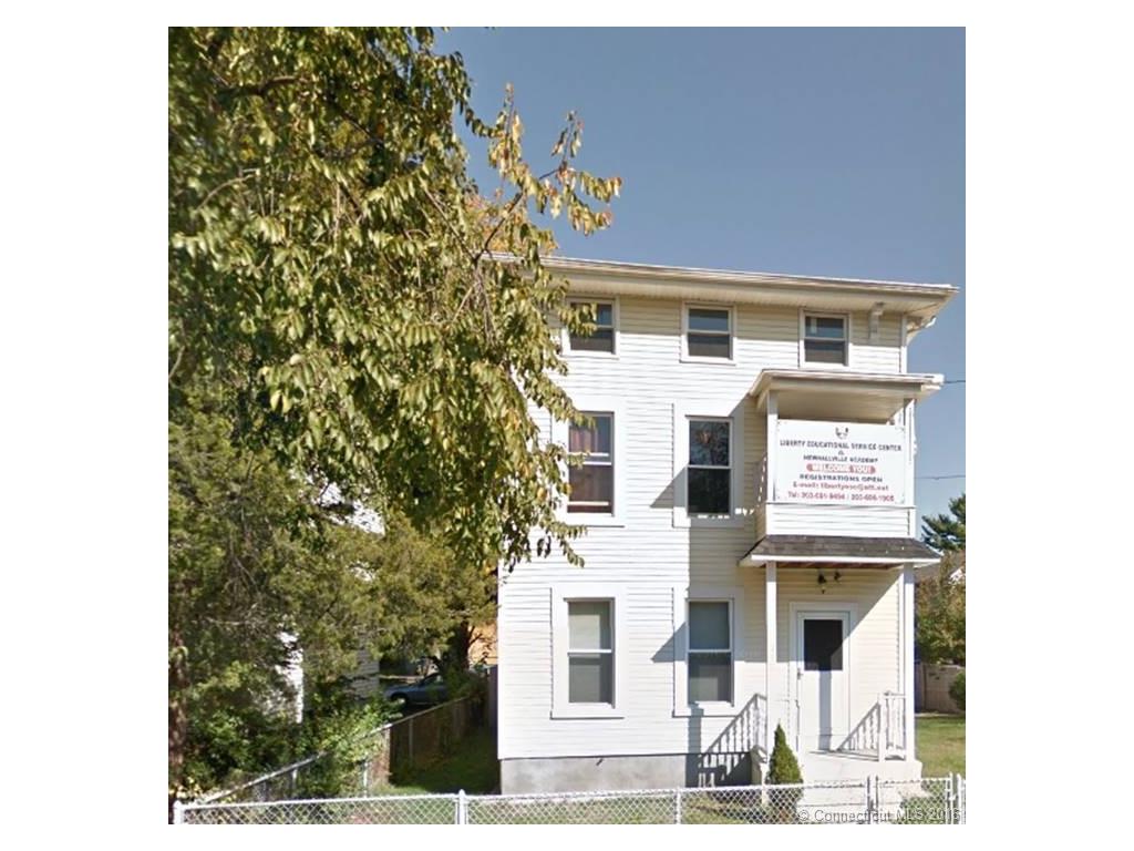 495 Elm St