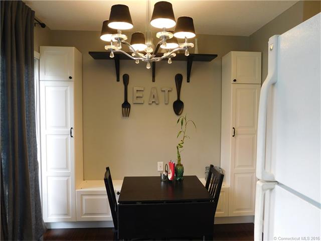 312 Rosewood Ave #312