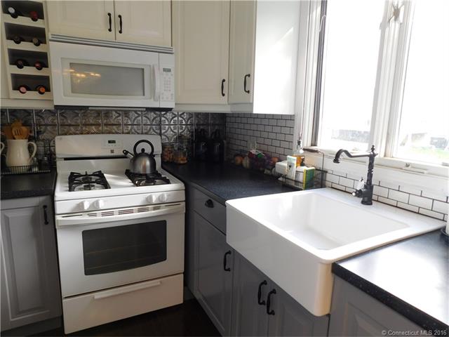 312 Rosewood Ave #312