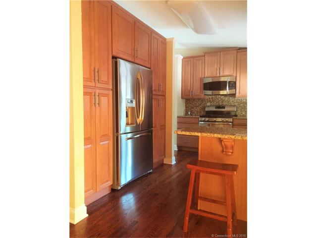For Sale: 10 Orchard Heights Dr Hamden, CT 06514